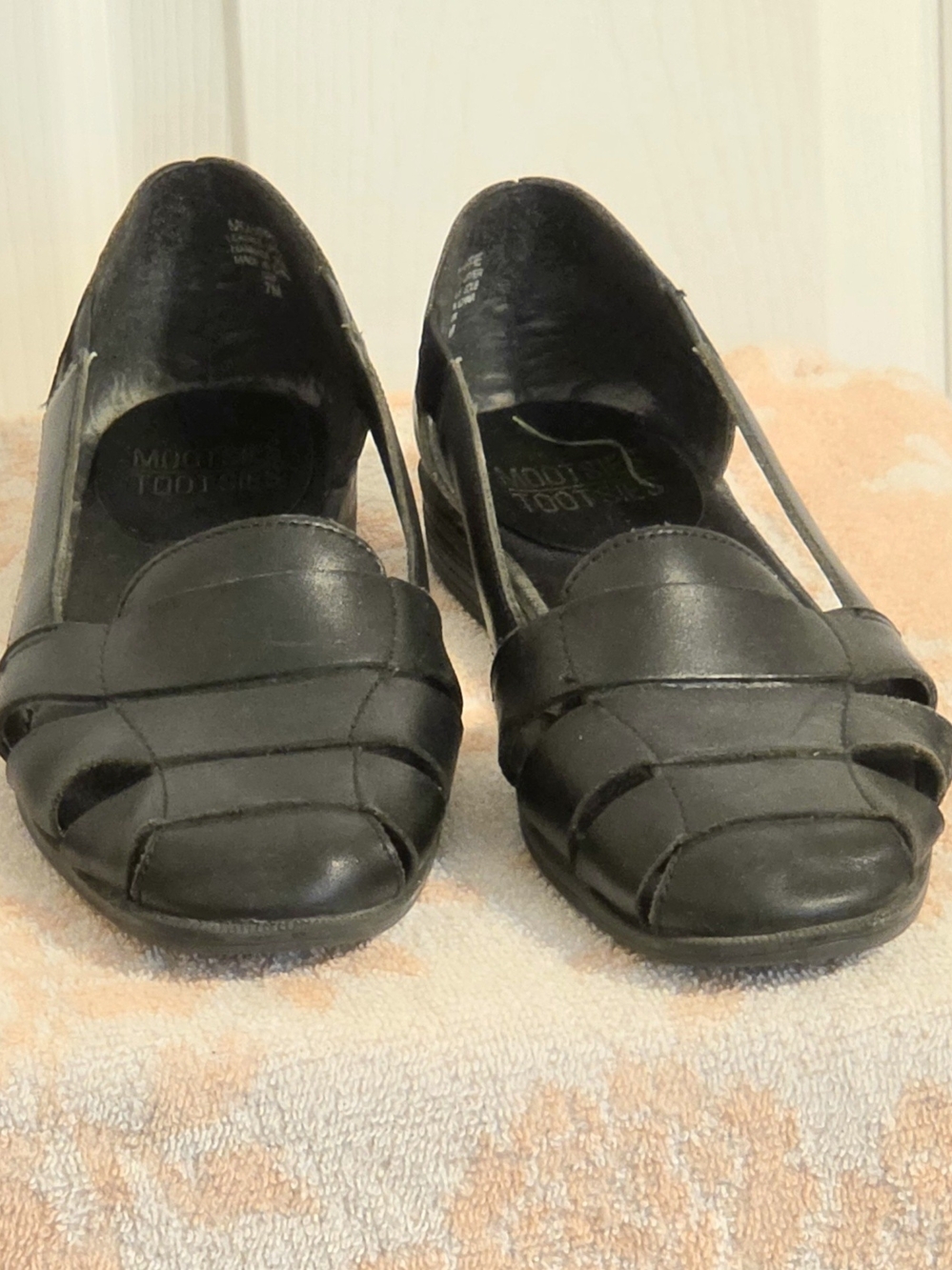 Mootsies Tootsies Black Women’s Closed-Toe Slingback Flats Size 7